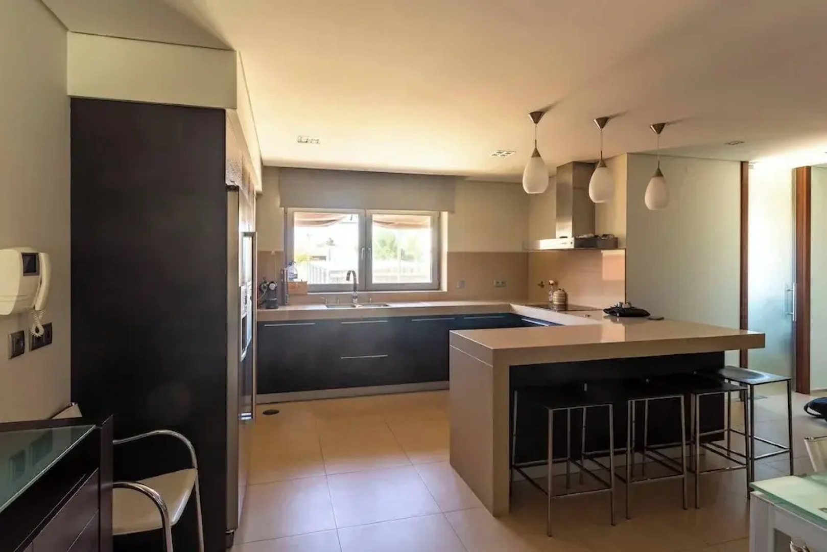 House With Heated Pool all Year Round