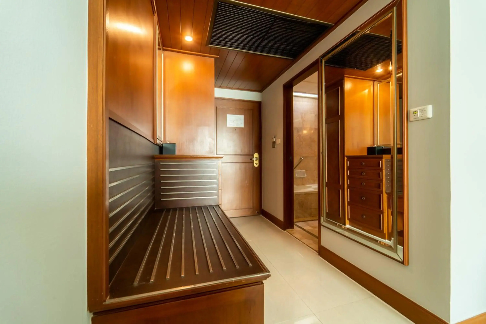 Manoulas Beach Mykonos Resort