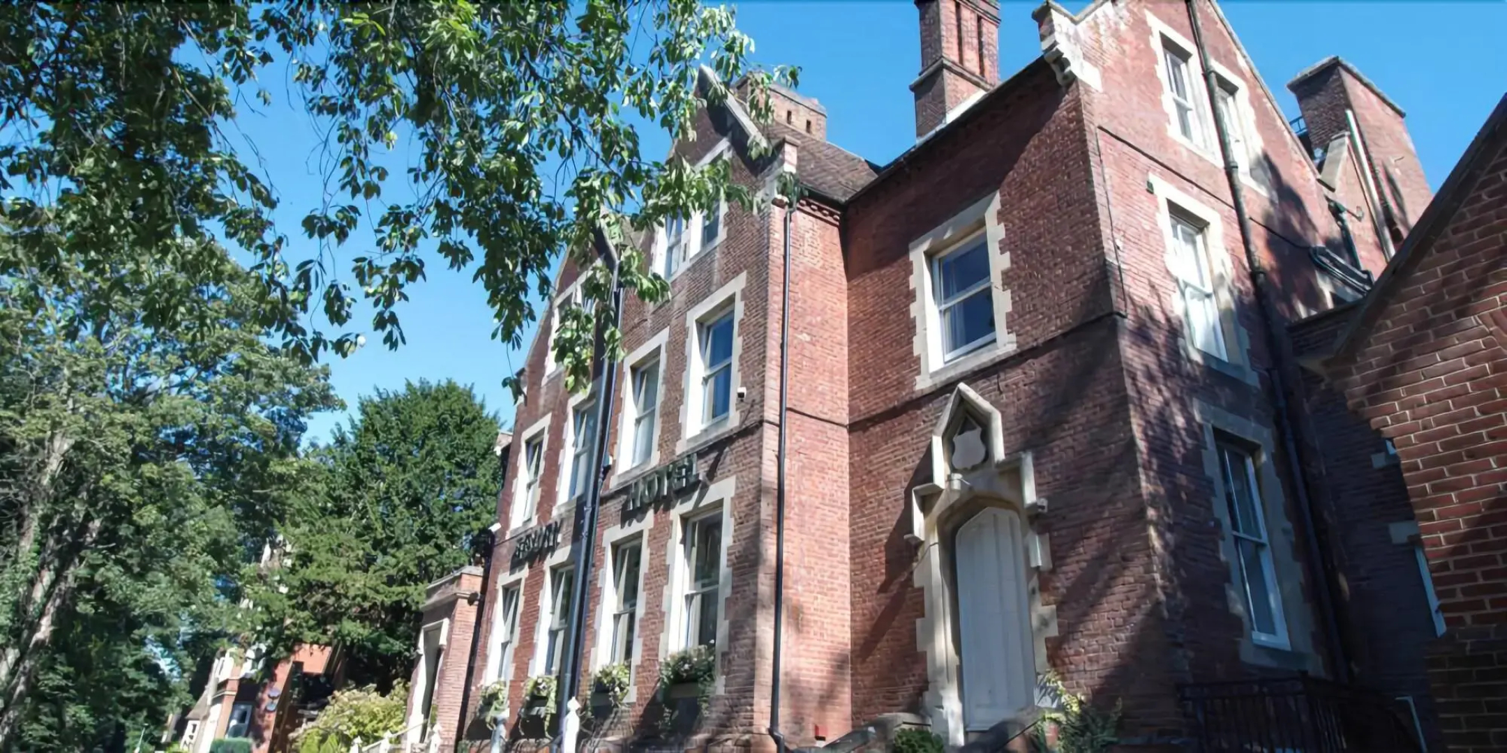Canterbury Hotel