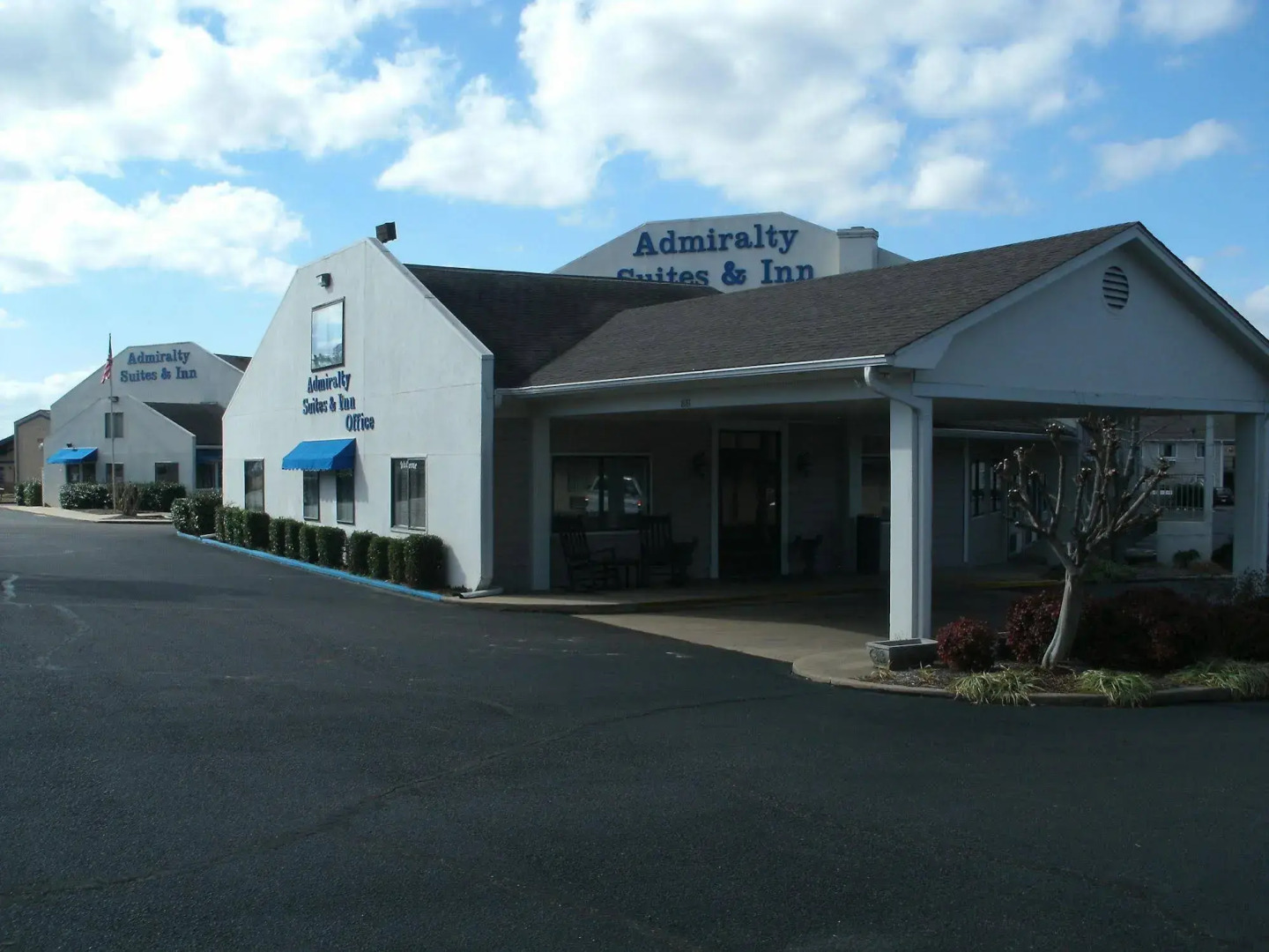 The Admiralty Suites & Inn Memphis Millington