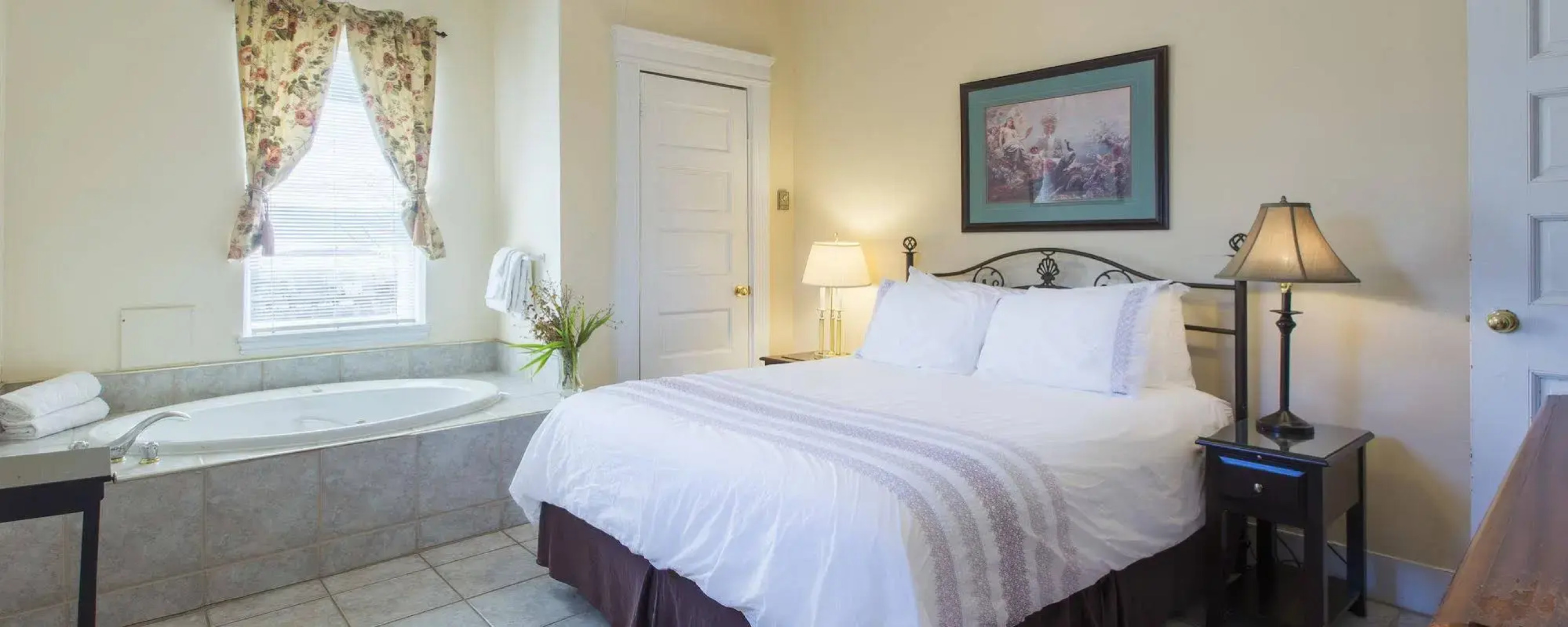 Chipman Hill Suites on Mecklenburg