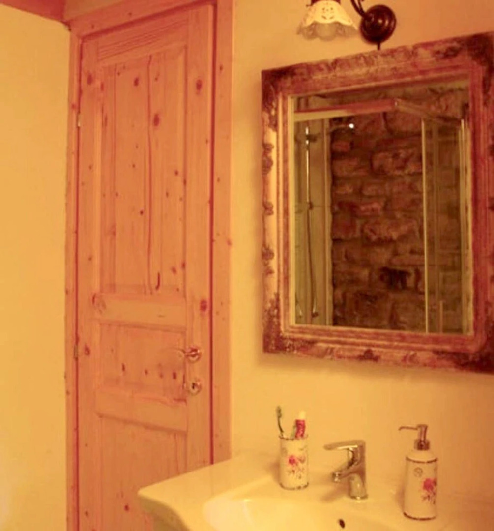 Studio in Castelmezzano, with Wonderful Mountain View, Furnished Balcony And Wifi