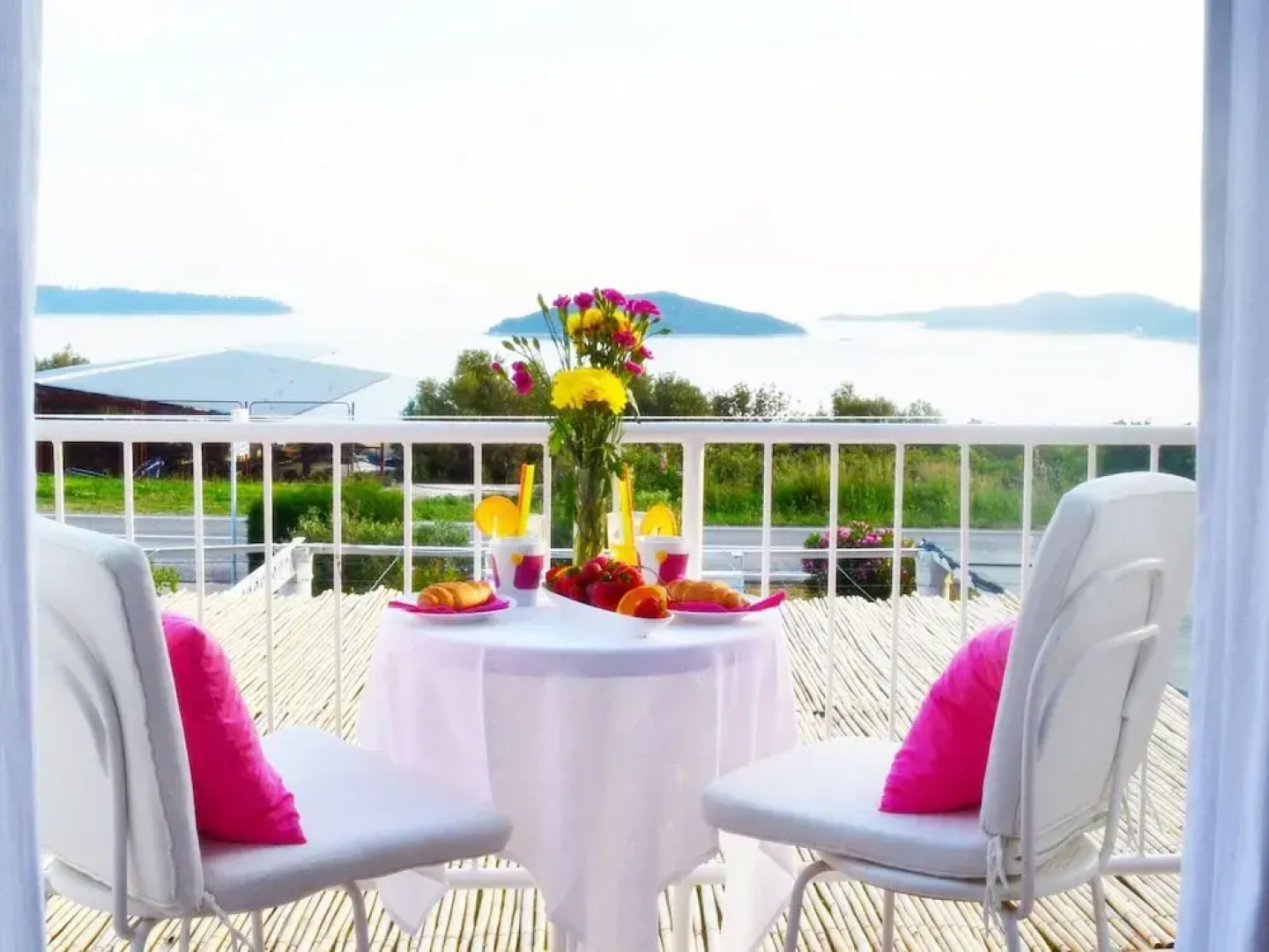 Apartments Lina - Three Bedroom Apartment With Two Balconies and Sea View