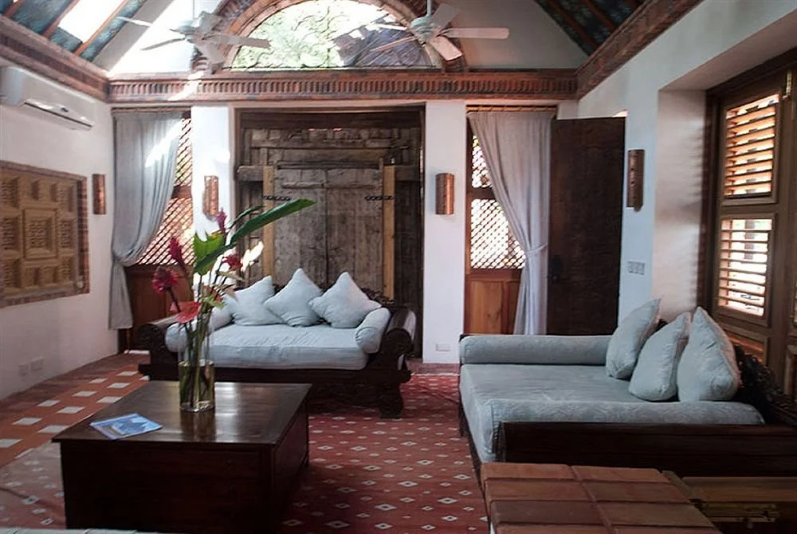 Caille Blanc Villa & Hotel - Adults Only