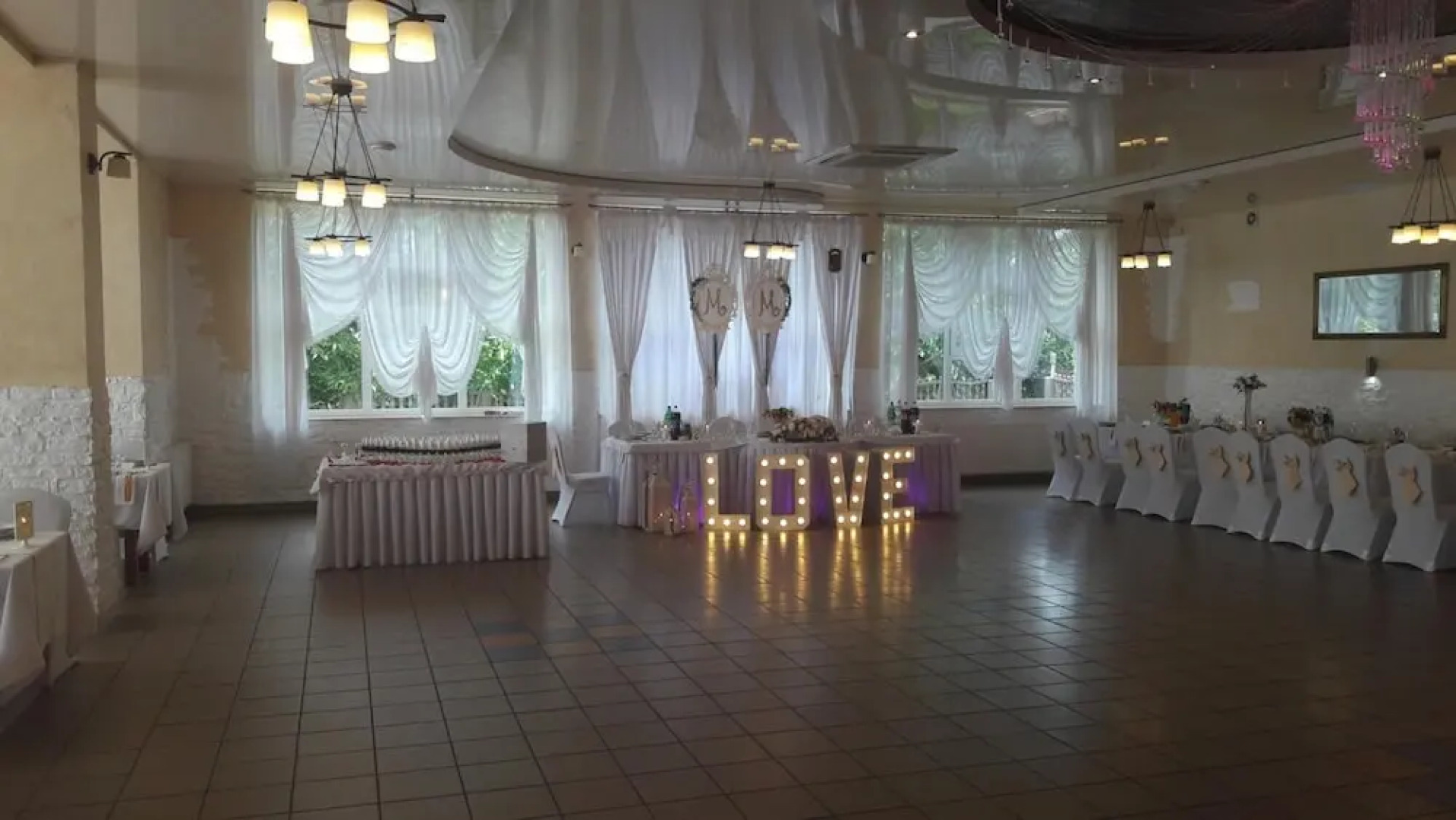 Restauracja i Sala Bankietowa AS - Noclegi