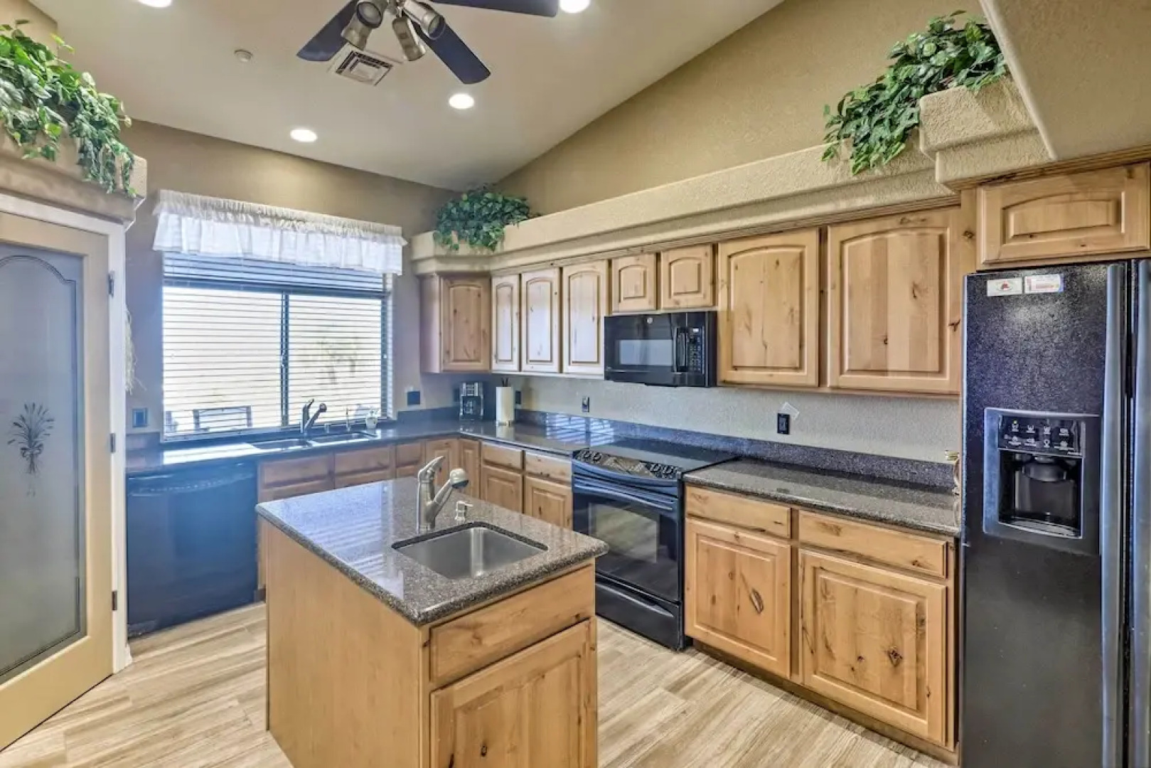 Patio + Lake Havasu View: Scenic Gated Retreat!