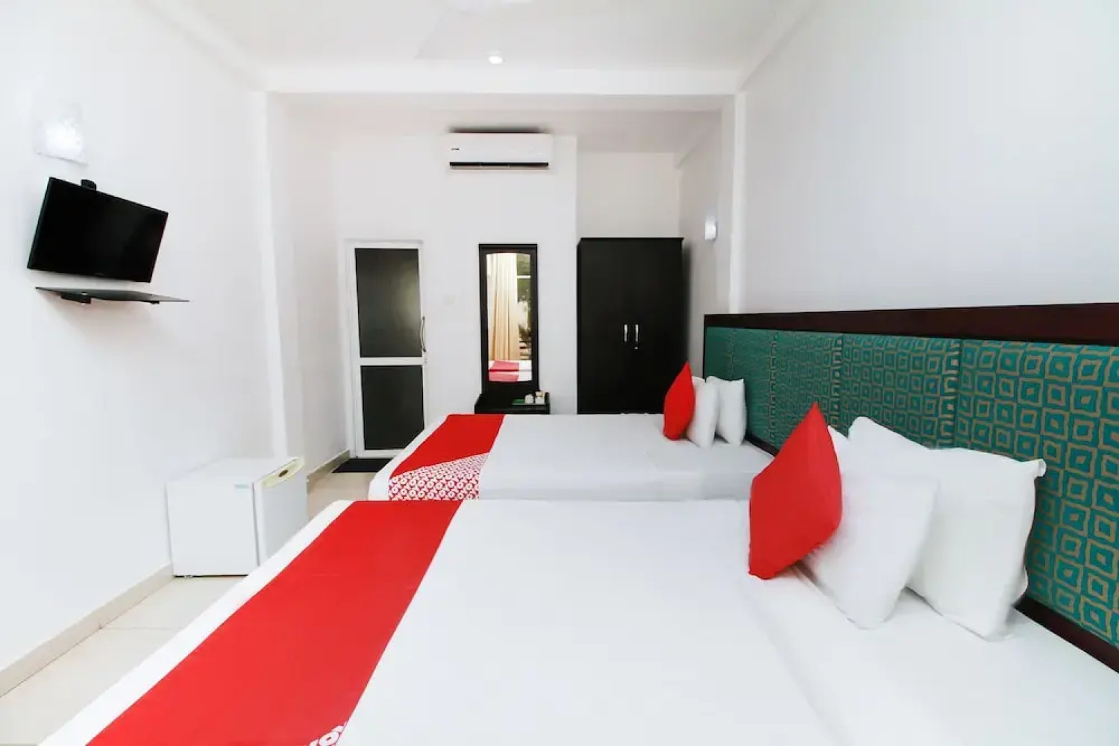 OYO 251 Milton Beach Resort