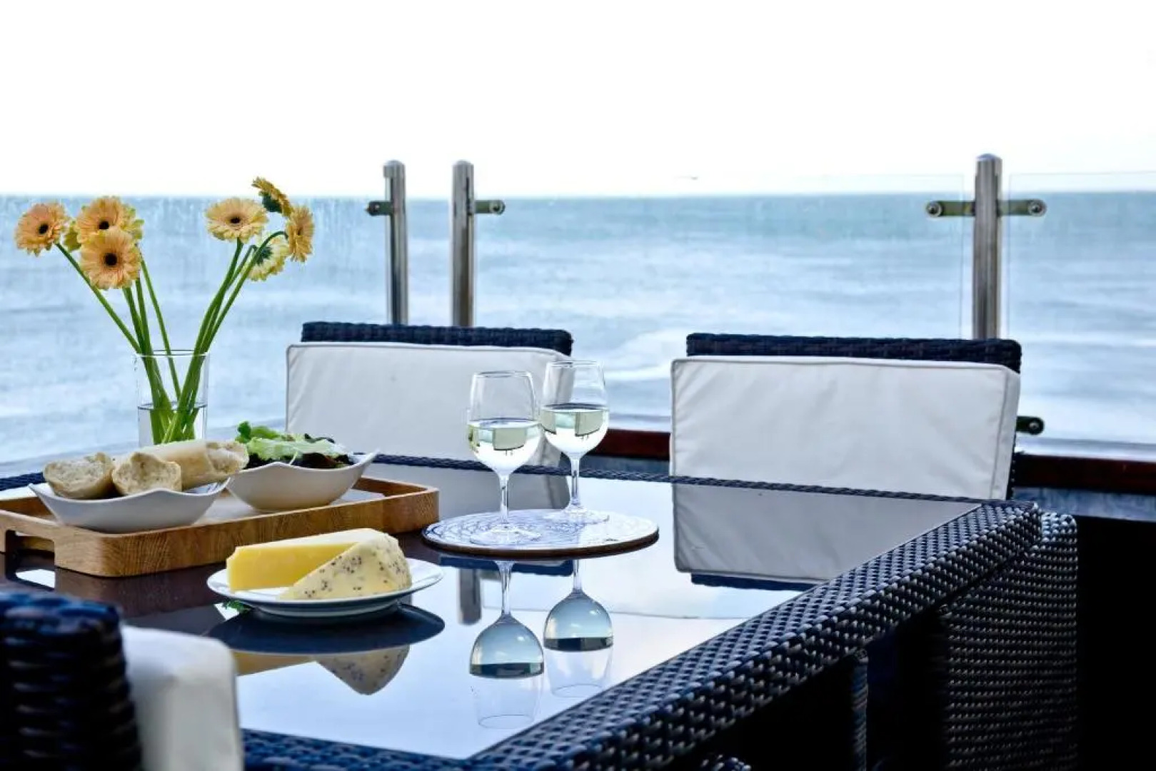 6 At The Beach, Torcross