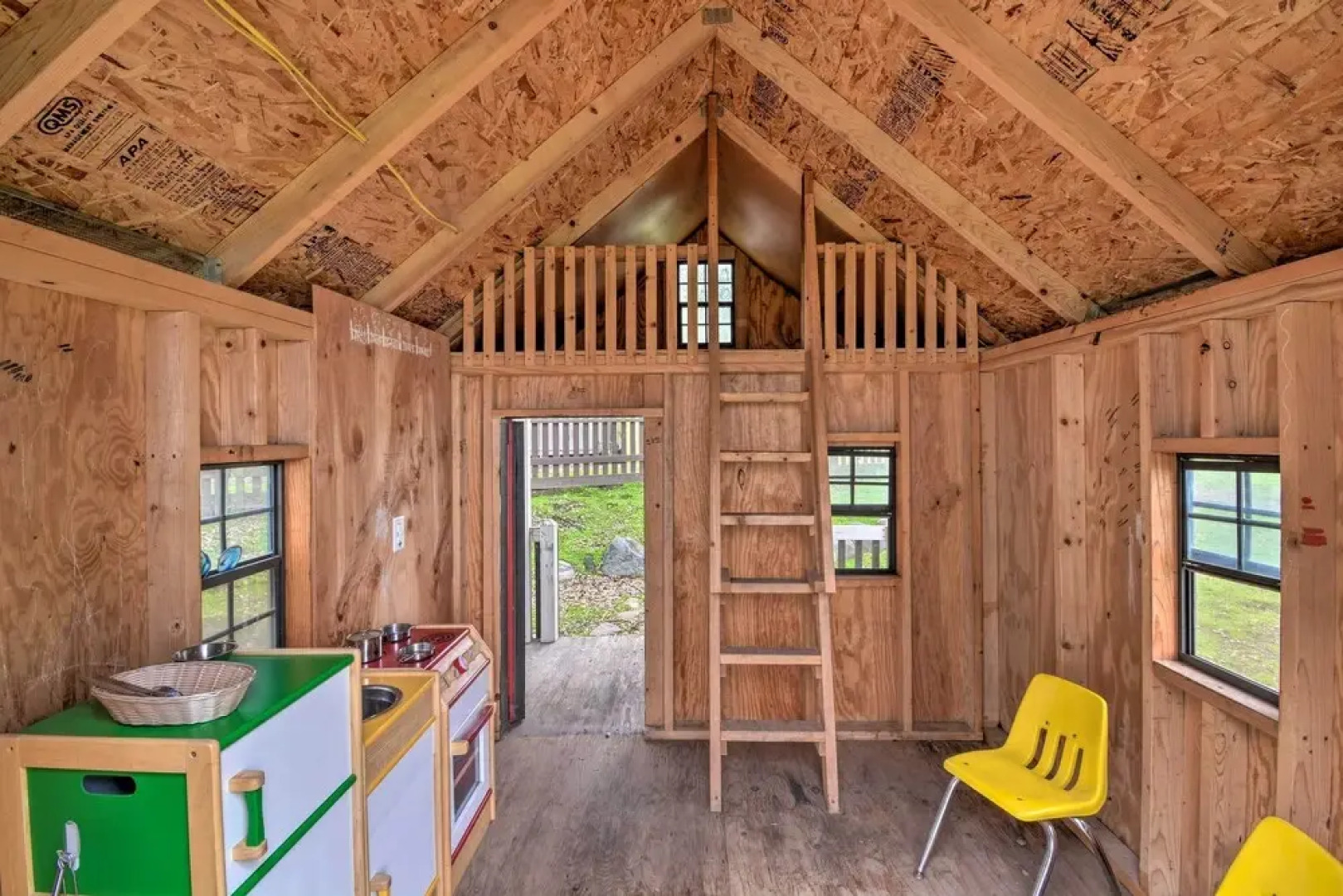 Adventure Haven w/ On-site Fun: Near Sequoia!