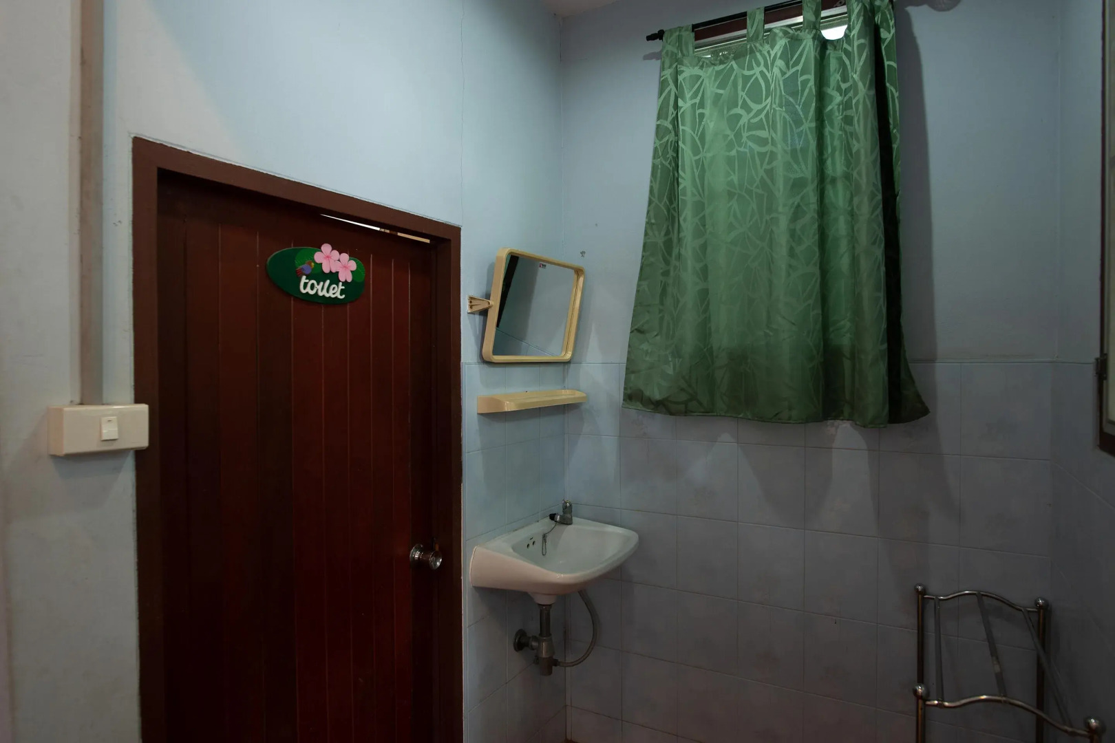 OYO 402 Raknatee Resort