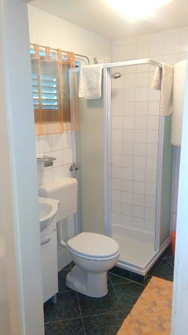 Apartment With 2 Bedrooms in Njivice, With Enclosed Garden and Wifi -