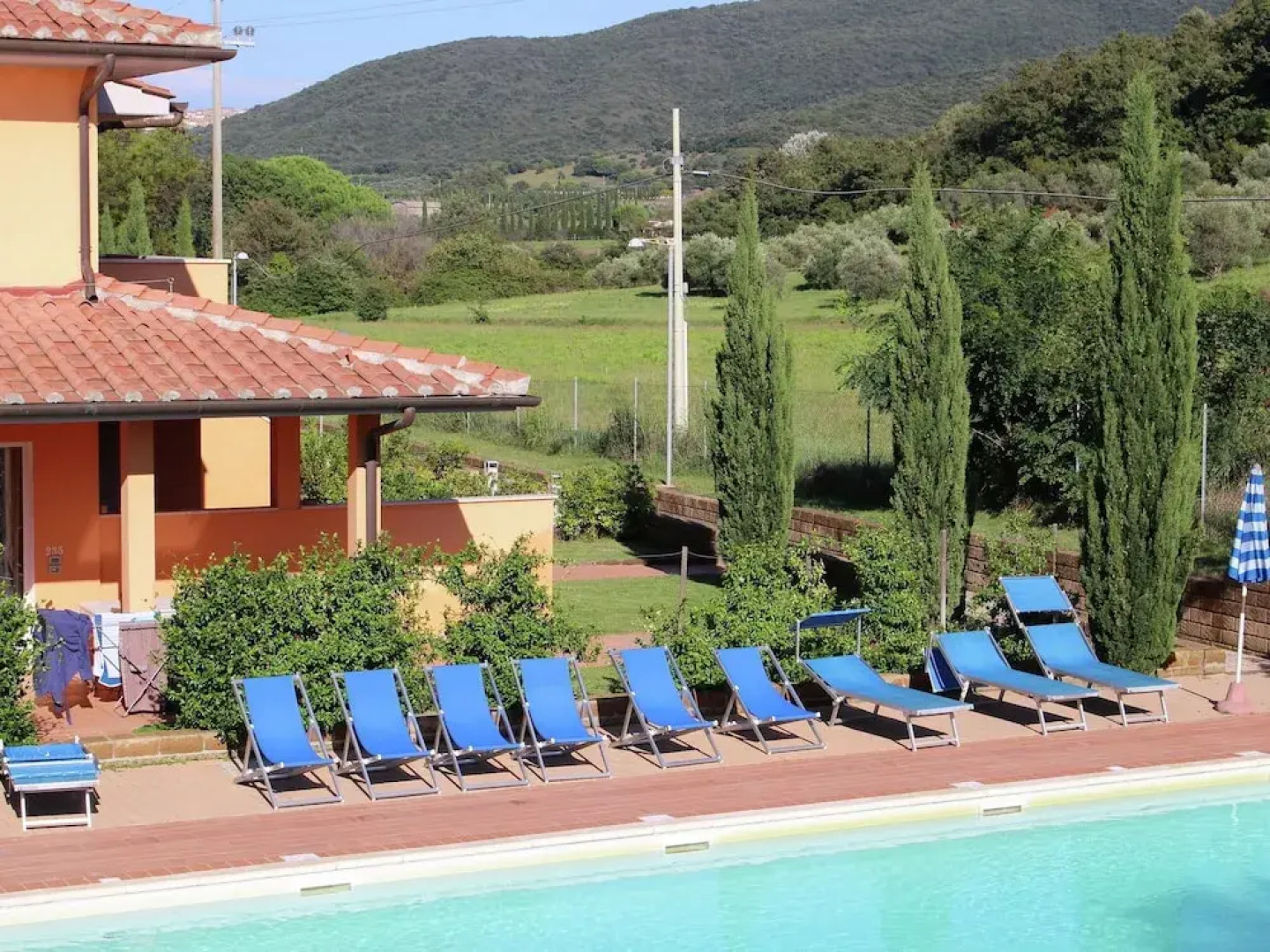 Nice Apartment With a Terrace, Near the Sea