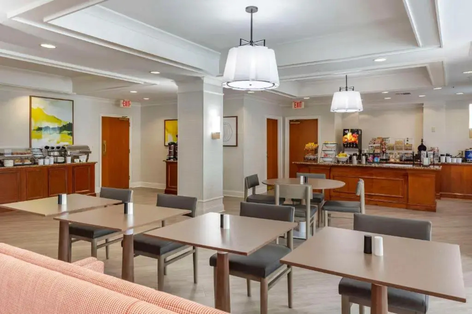 Holiday Inn Express Hotel & Suites Amherst-Hadley, MA