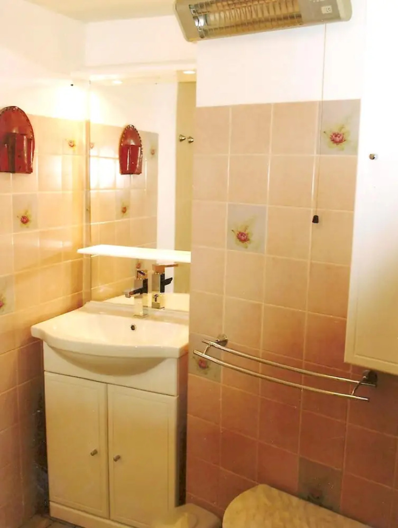 House With 2 Bedrooms in Mostuéjouls, With Wonderful Mountain View