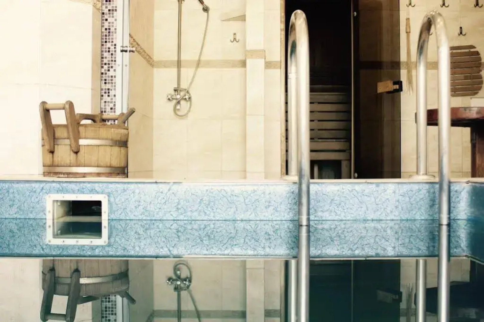 Отель Гусарский