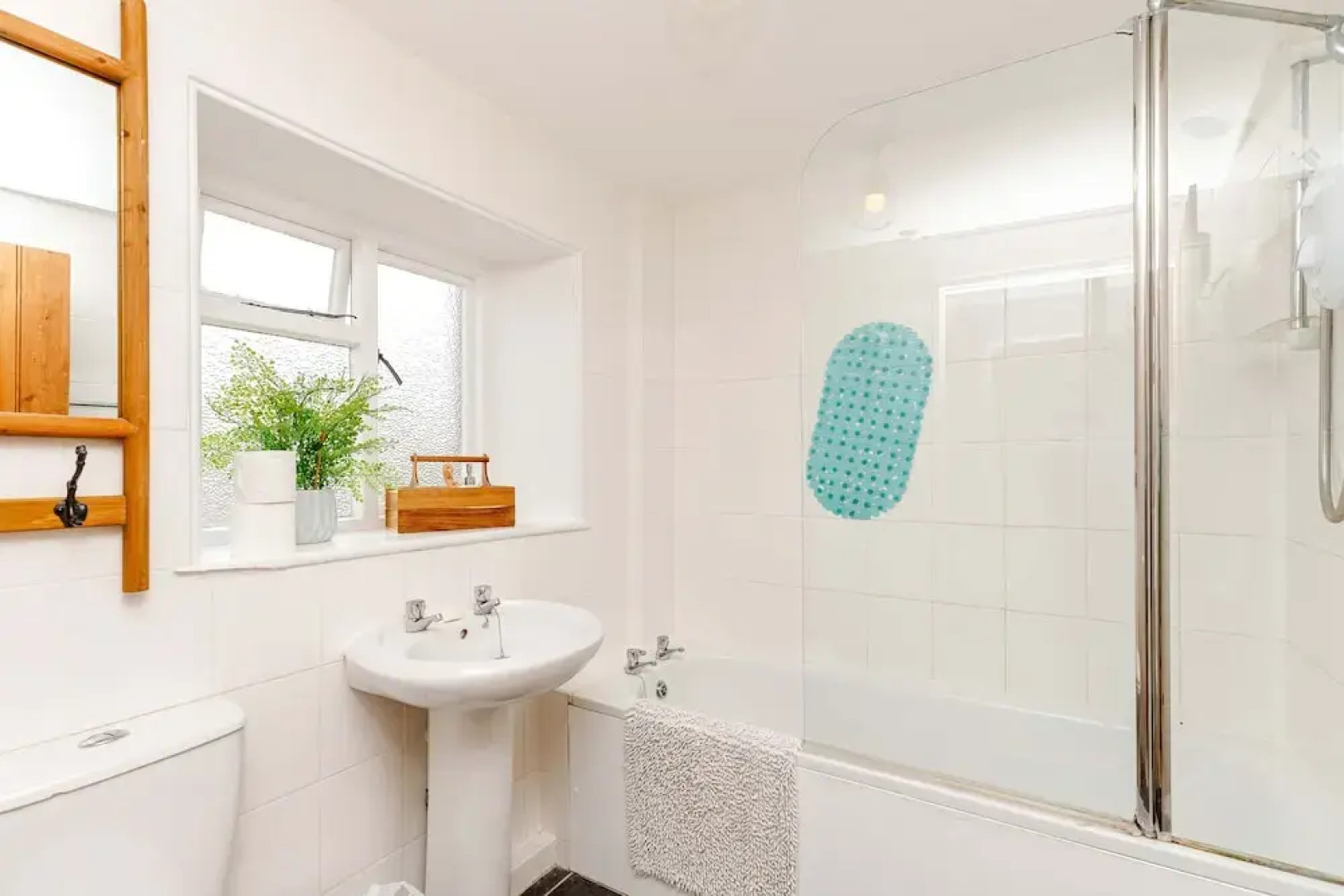 3 Canalside Cottages