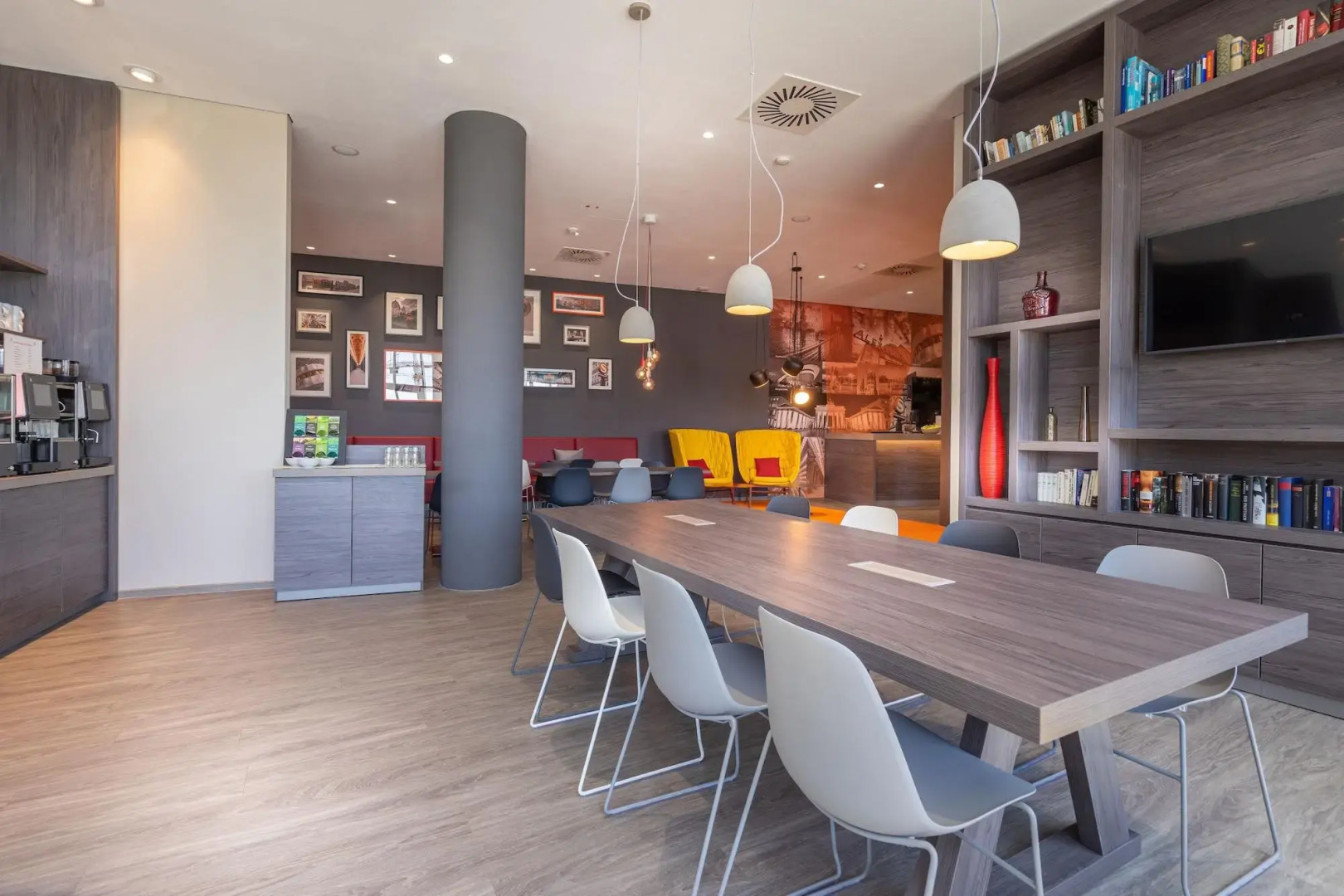 Campanile Vienna South