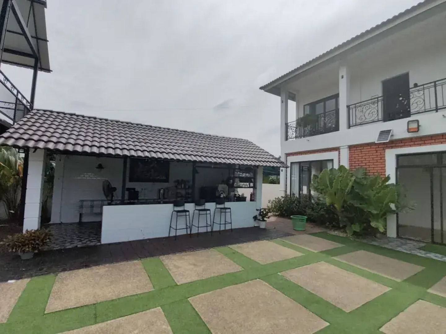 Aeden Villa, Roomstay & Homestay