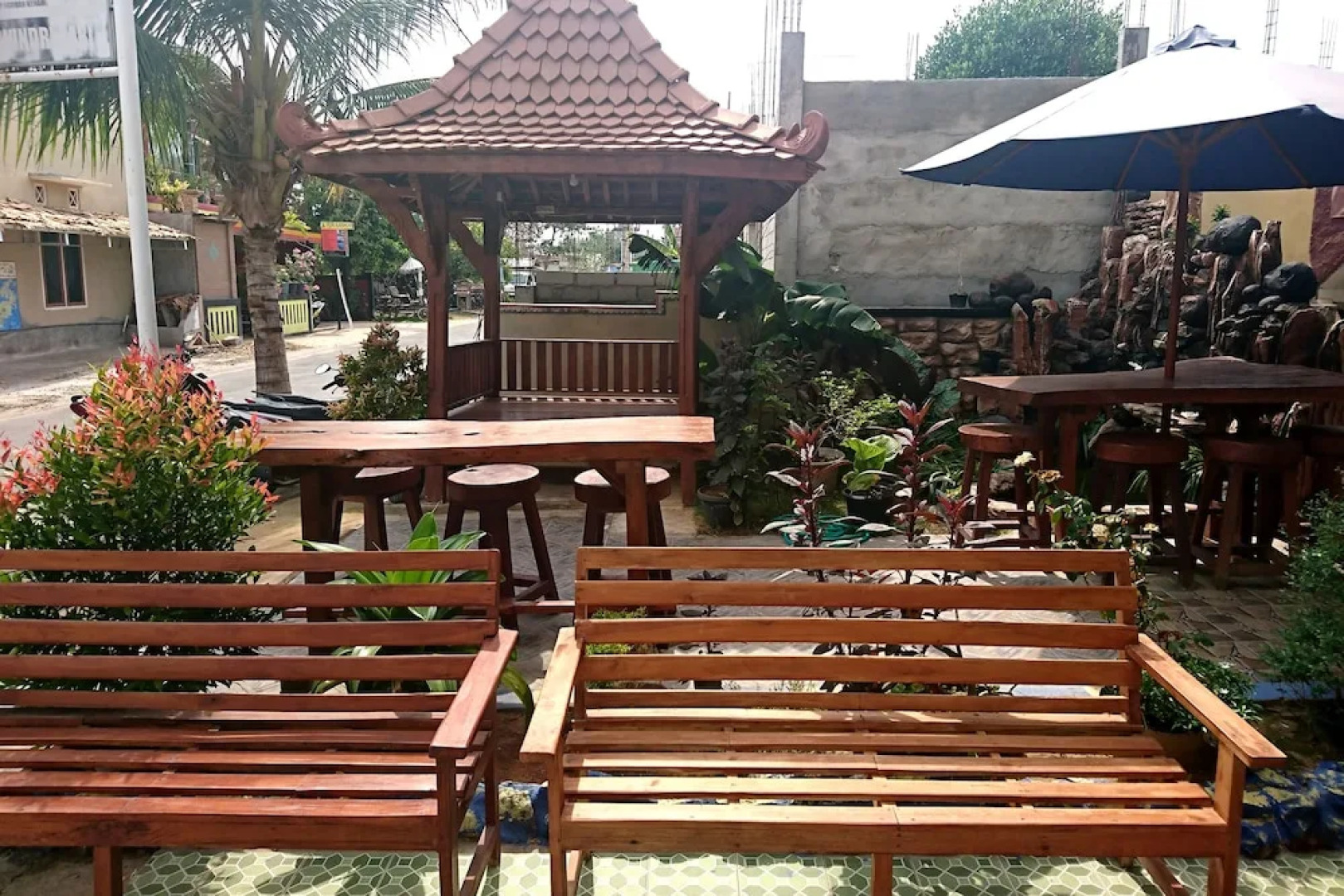 OYO 2442 Windrisari Homestay