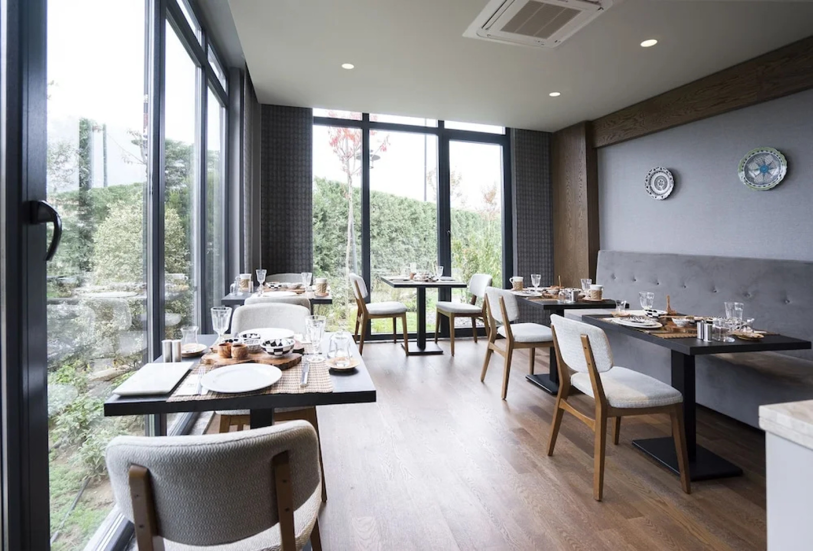 7 Rooms - Adults Only