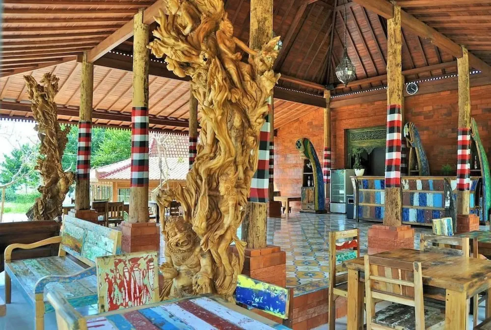 Jukung Cottage Beach Bar And Restaurant