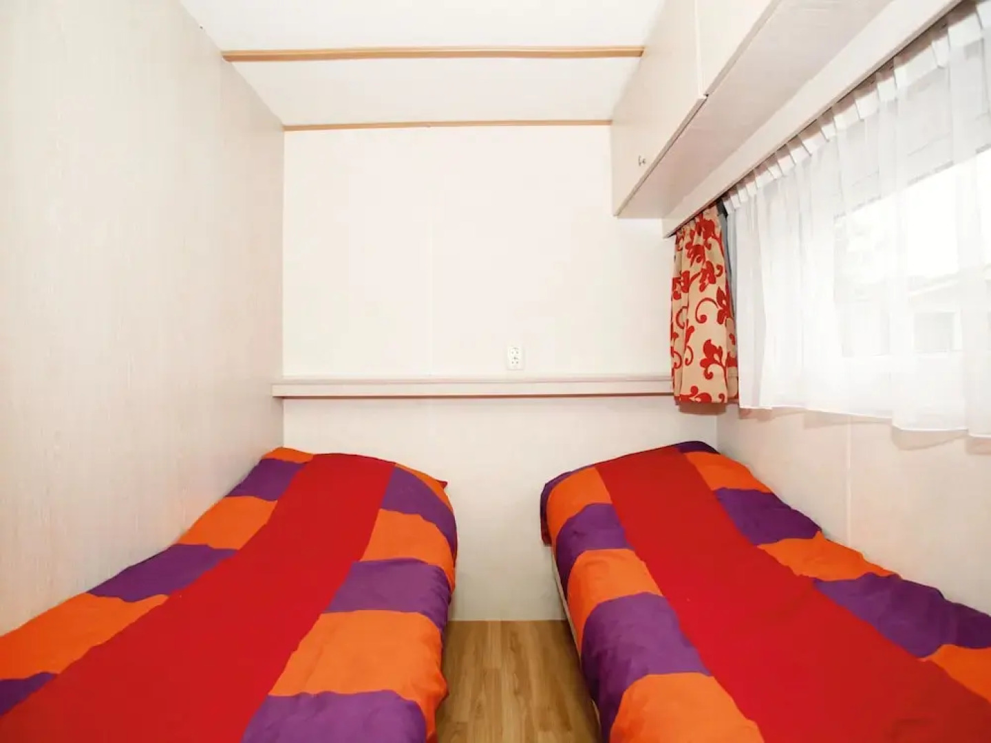 Comfortable Chalet With Combi-microwave, in a Green Area