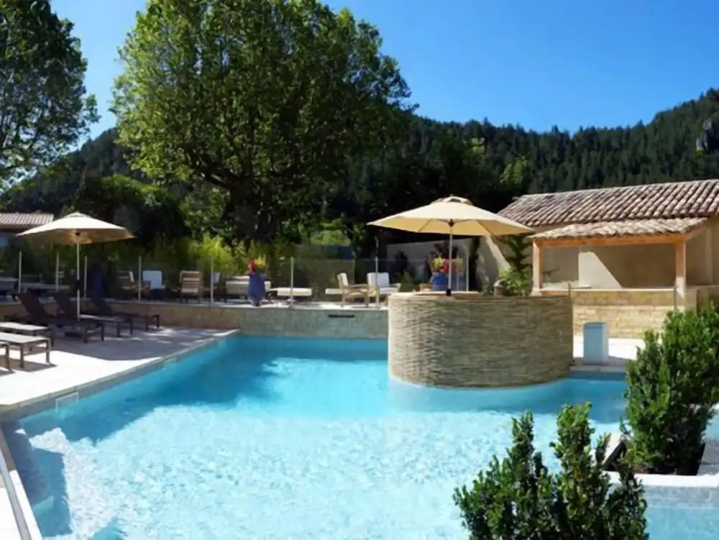 Nouvel Hôtel du Commerce