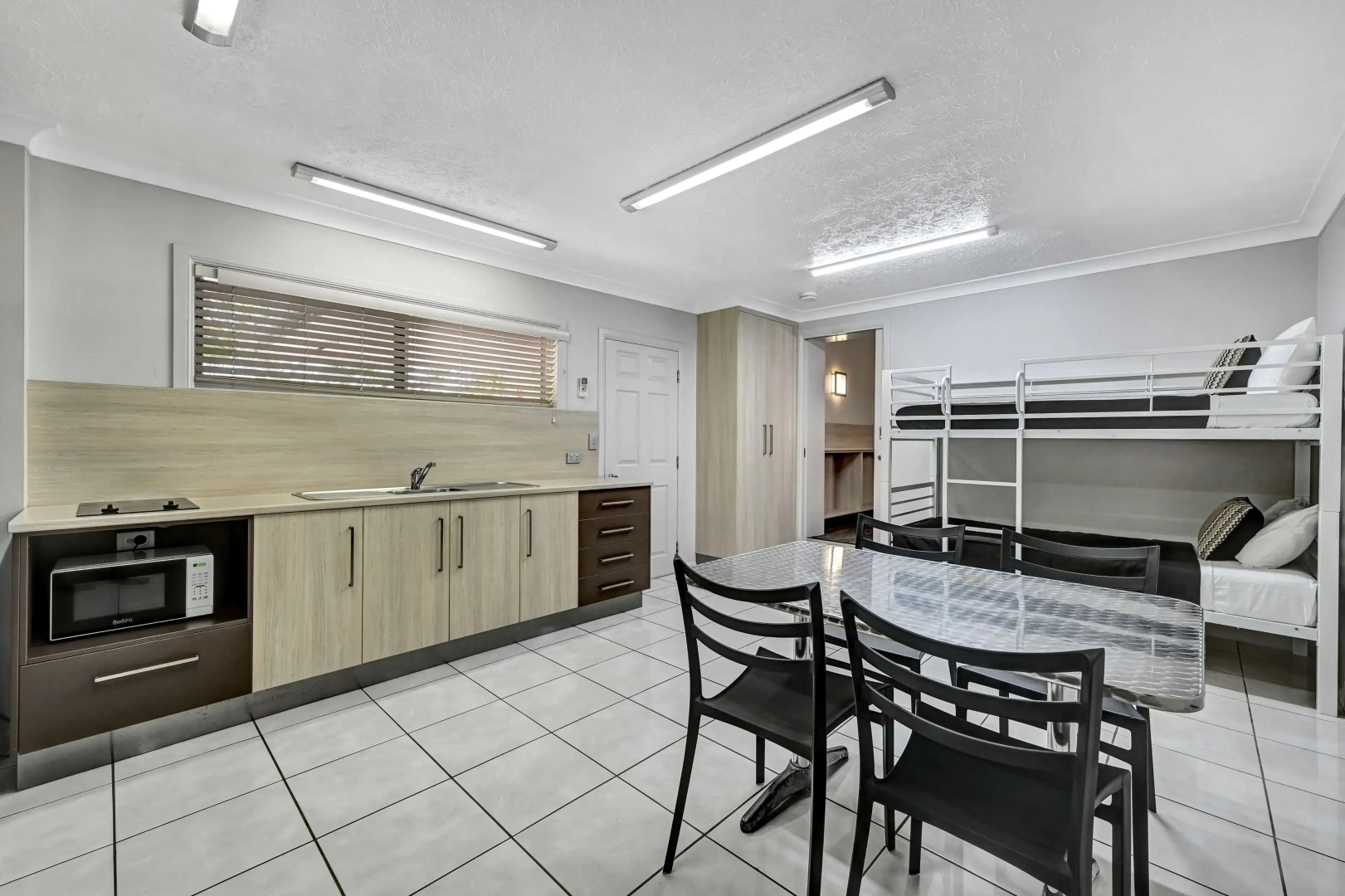 City Oasis Inn Townsville, SureStay Collection by BW