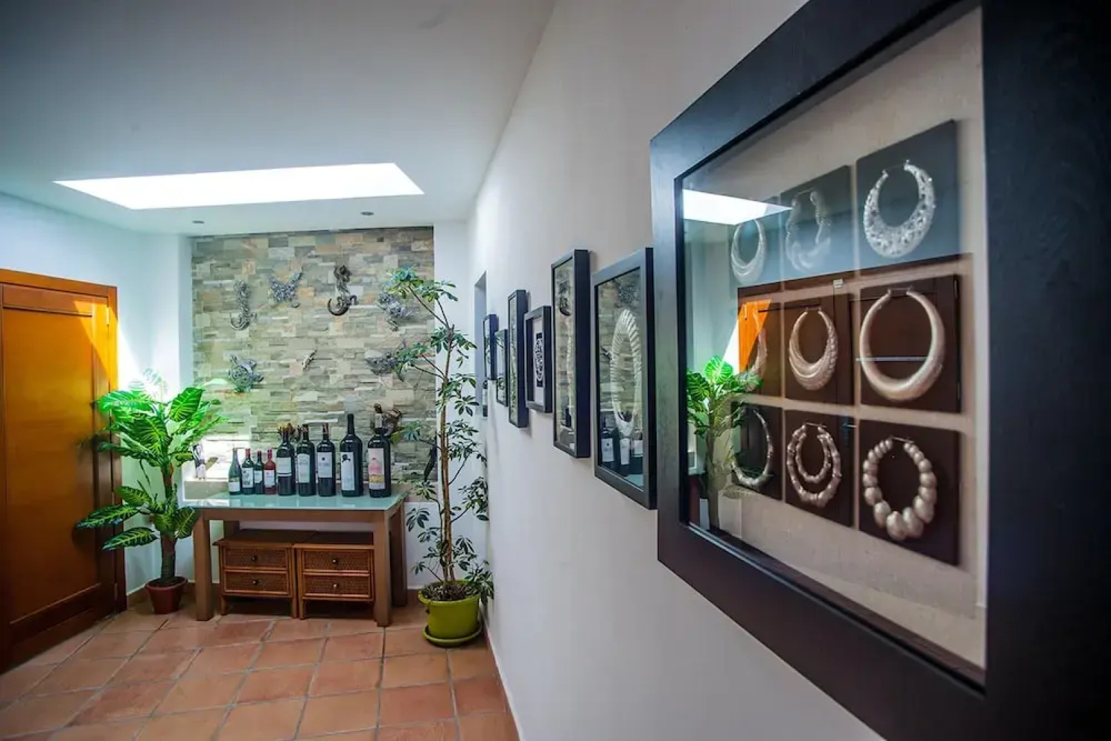 Luxurious Villa in Baños y Mendigo, Spain - Perfect for Families and Groups