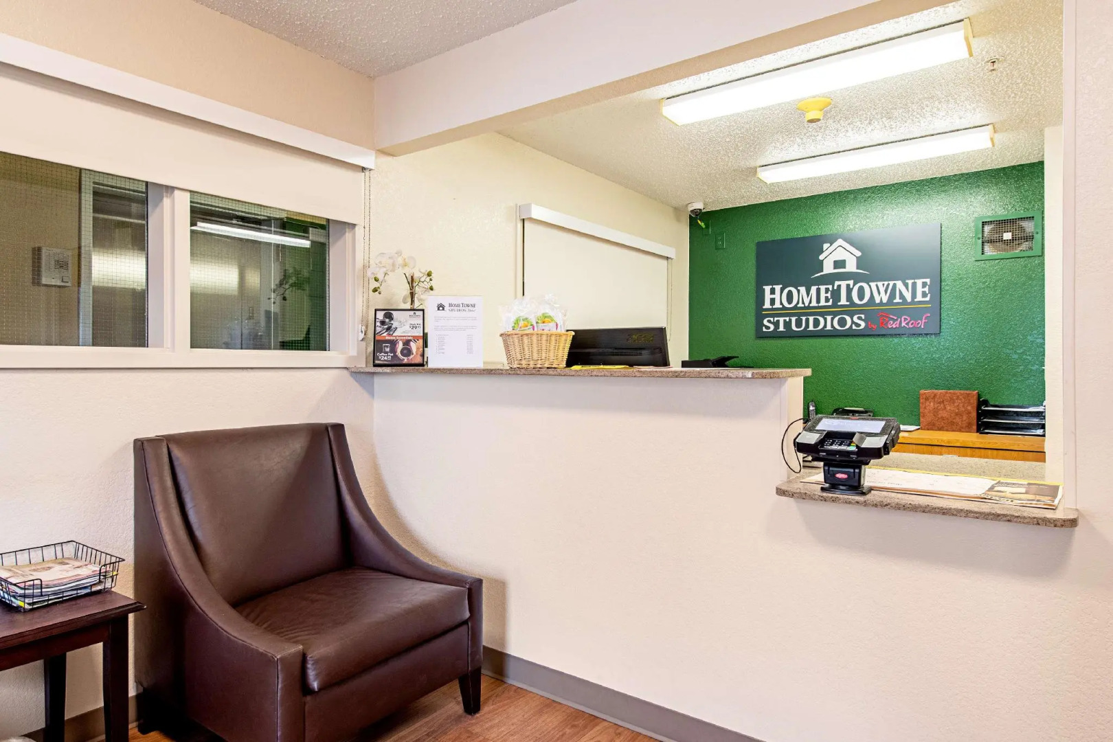 HomeTowne Studios Tacoma - Puyallup