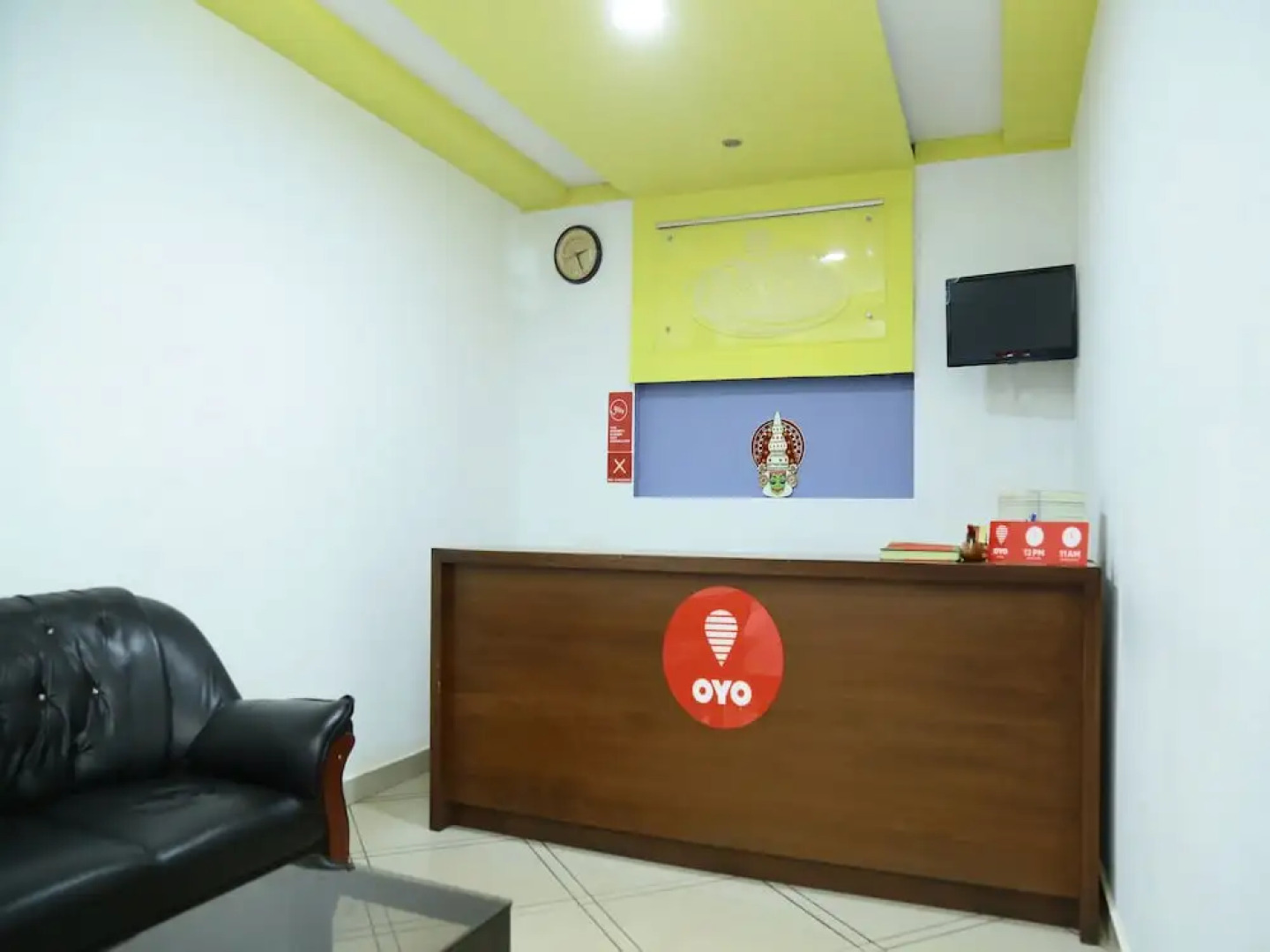 OYO 11374 Hotel Pearl View Residency