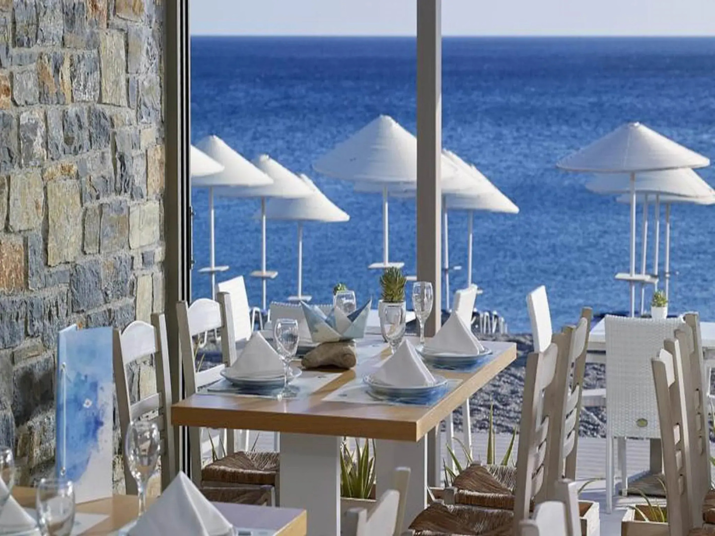 Coriva Beach Hotel & Bungalows