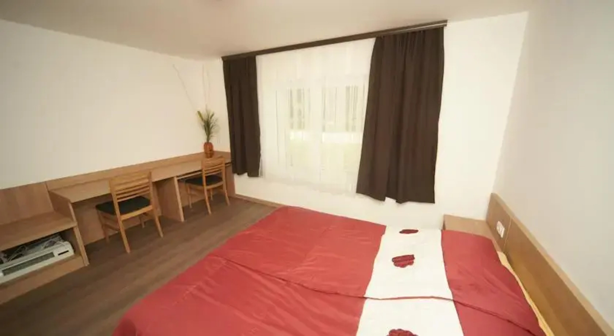 Rooms And Apartments at River