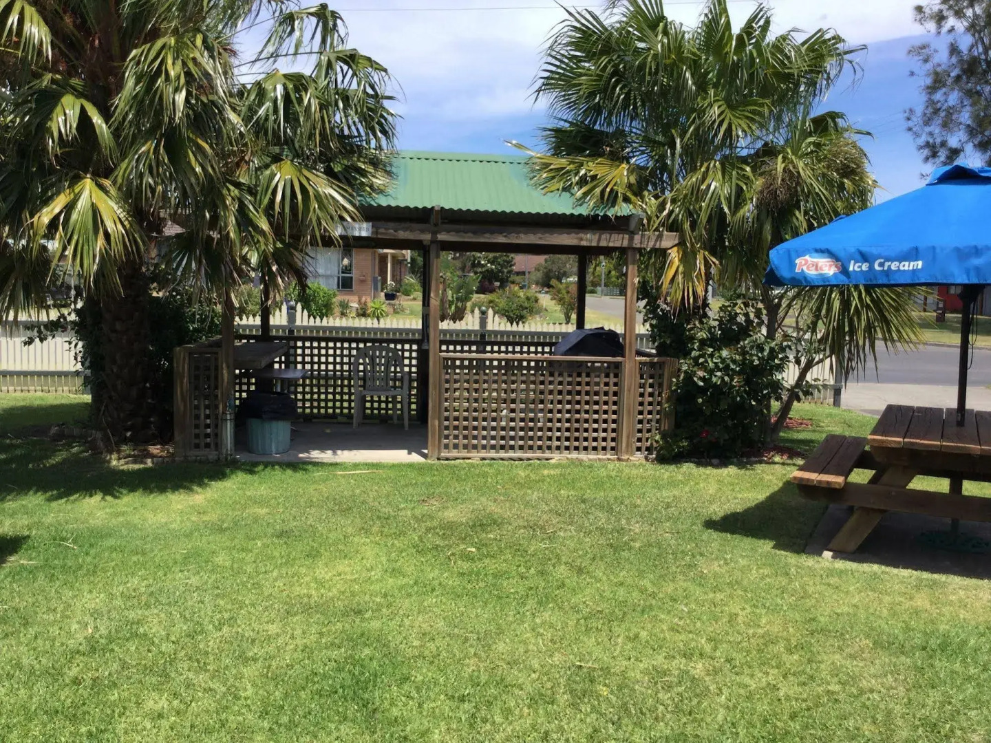 Riviera Caravan Park