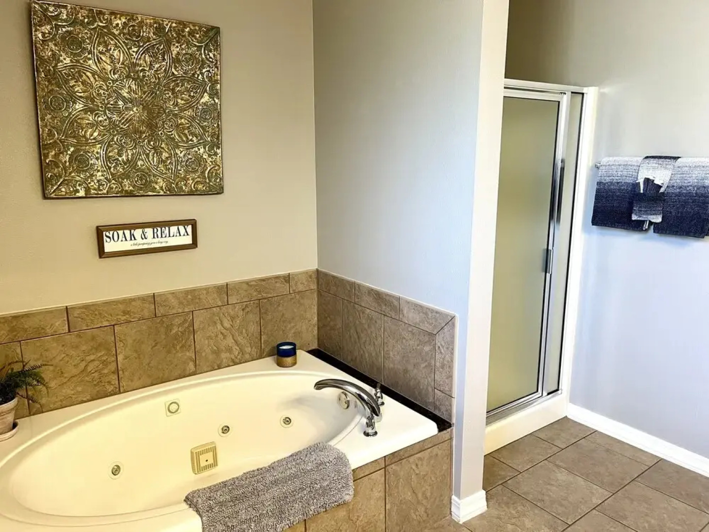 Upper Level Condo A-9 on Table Rock Lake by RedAwning