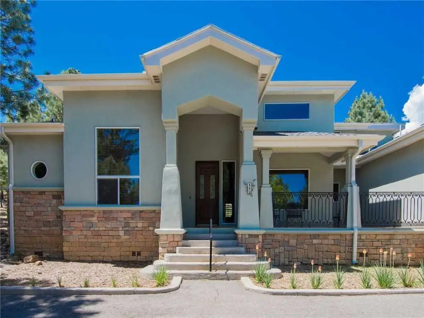 Casa Elegante - Four Bedroom Cabin