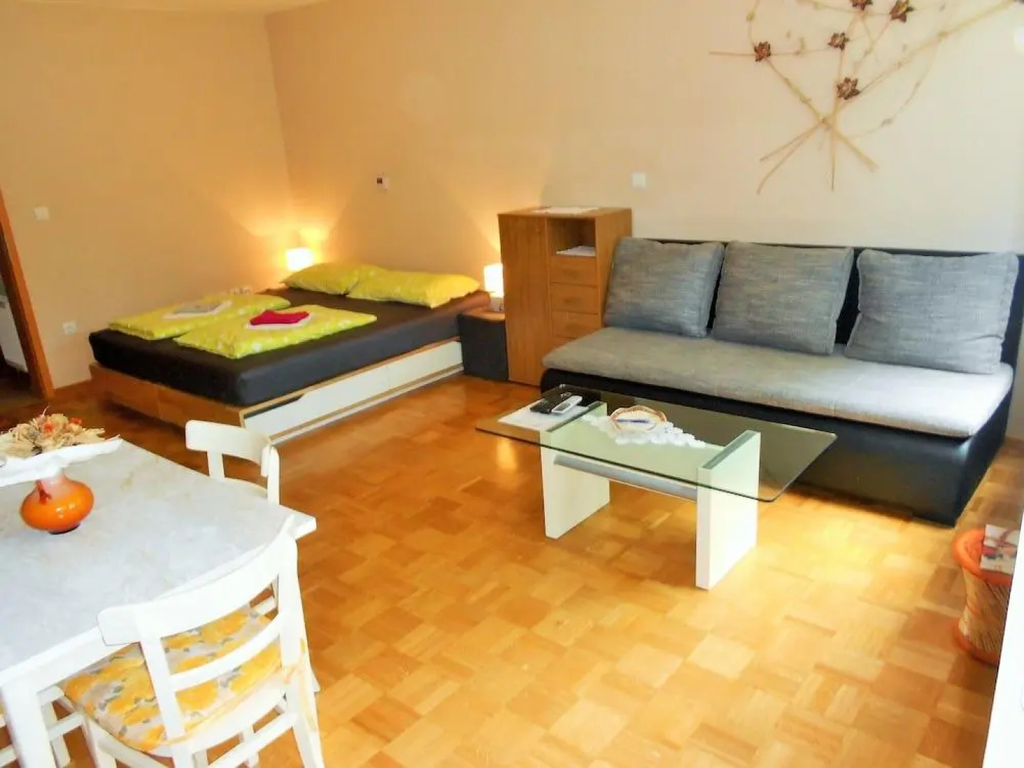 Apartment Honey Bee with Sauna