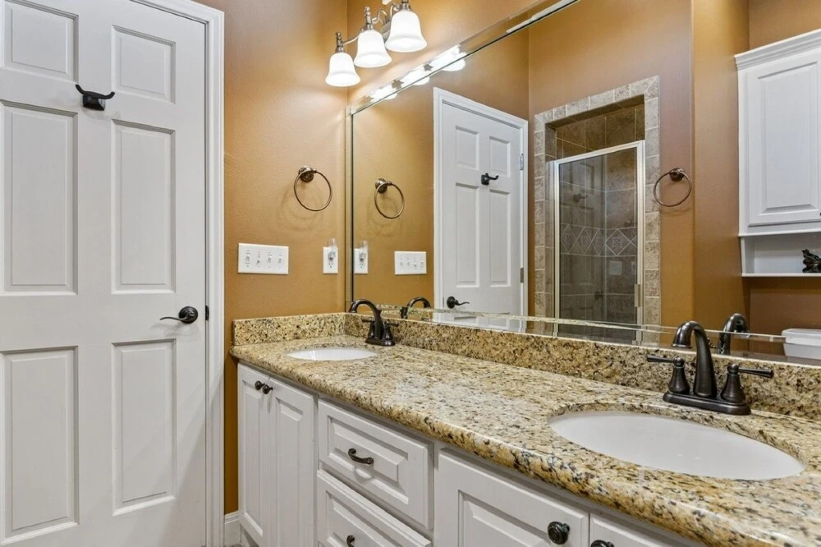 Little Pink - 2 Br Home