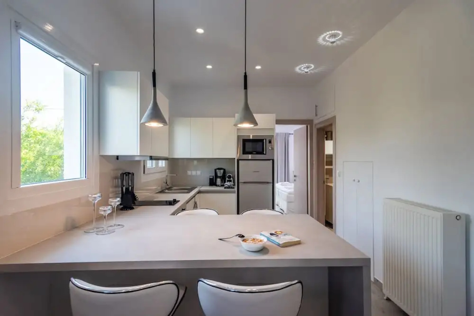 White Rock Milos Suites