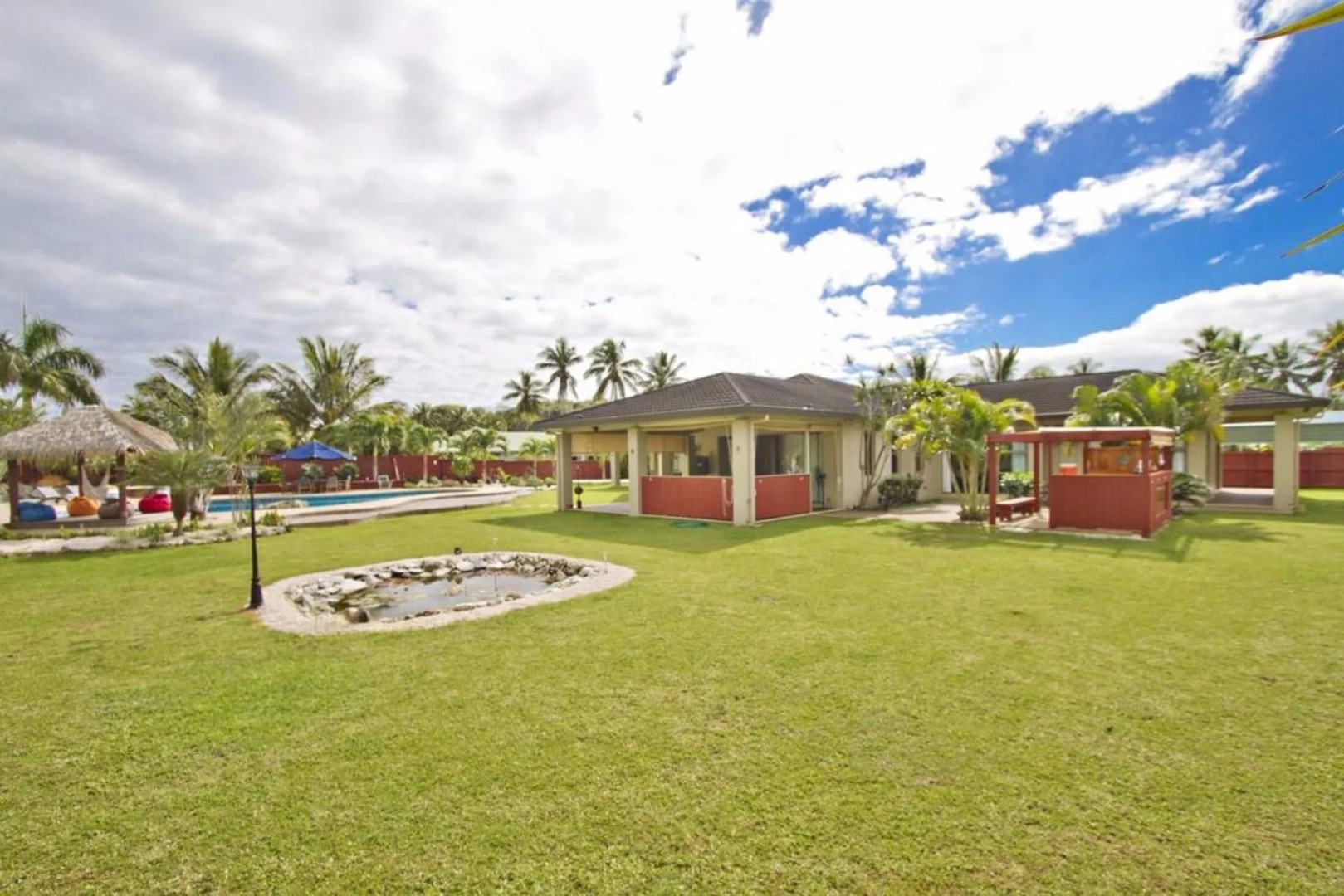 Rarotonga's Fishing Lodge - GT's