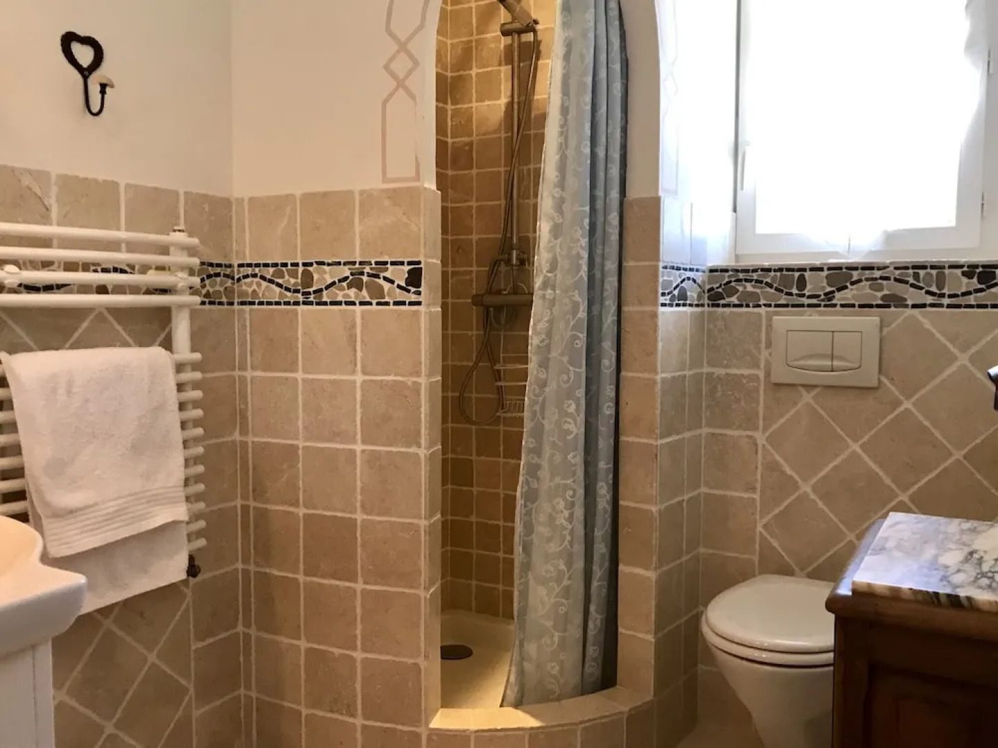 Captivating Villa in Le Plan-de-la-tour with Swimming Pool