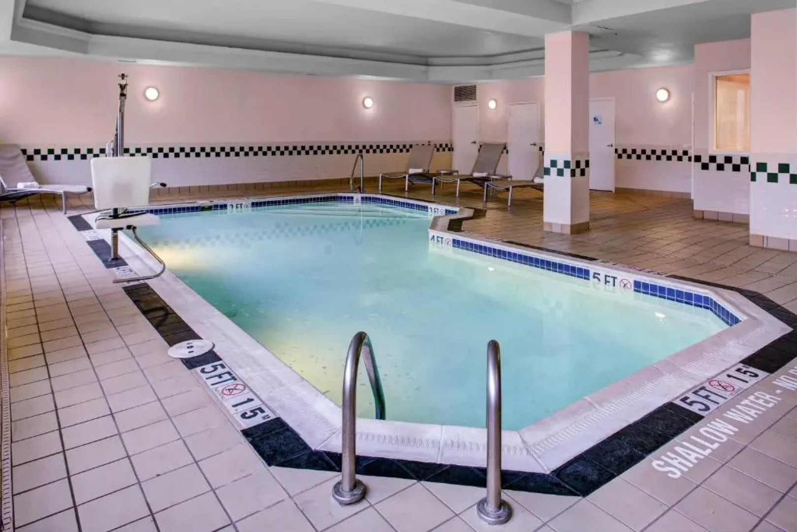 Holiday Inn Express Hotel & Suites Pittsburgh-South Side by IHG