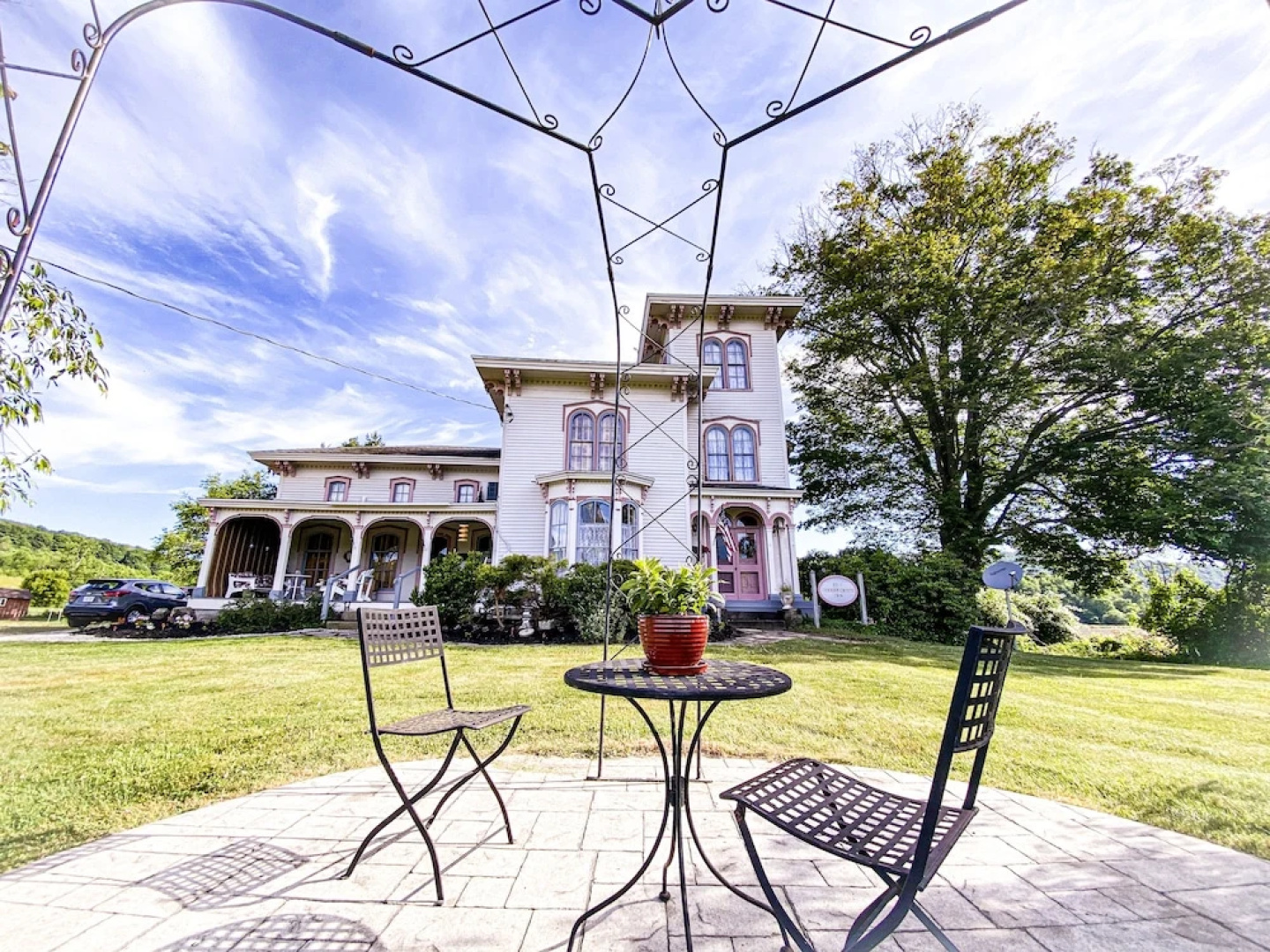 BUTLER HOUSE at The Cherry Creek Inn