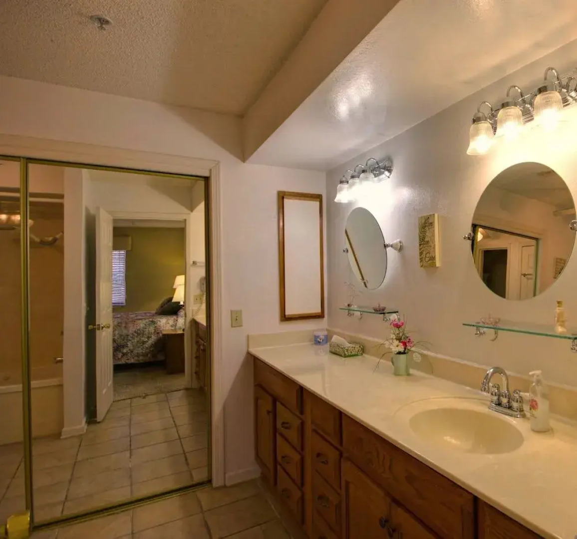 Branson Resorts by Andy Williams Theatre