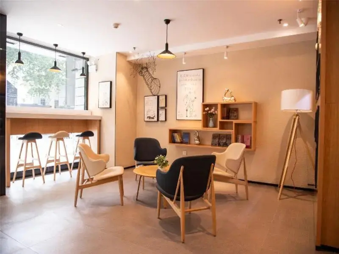 Hanting Hotel (Xinxiang Pingyuan Road)