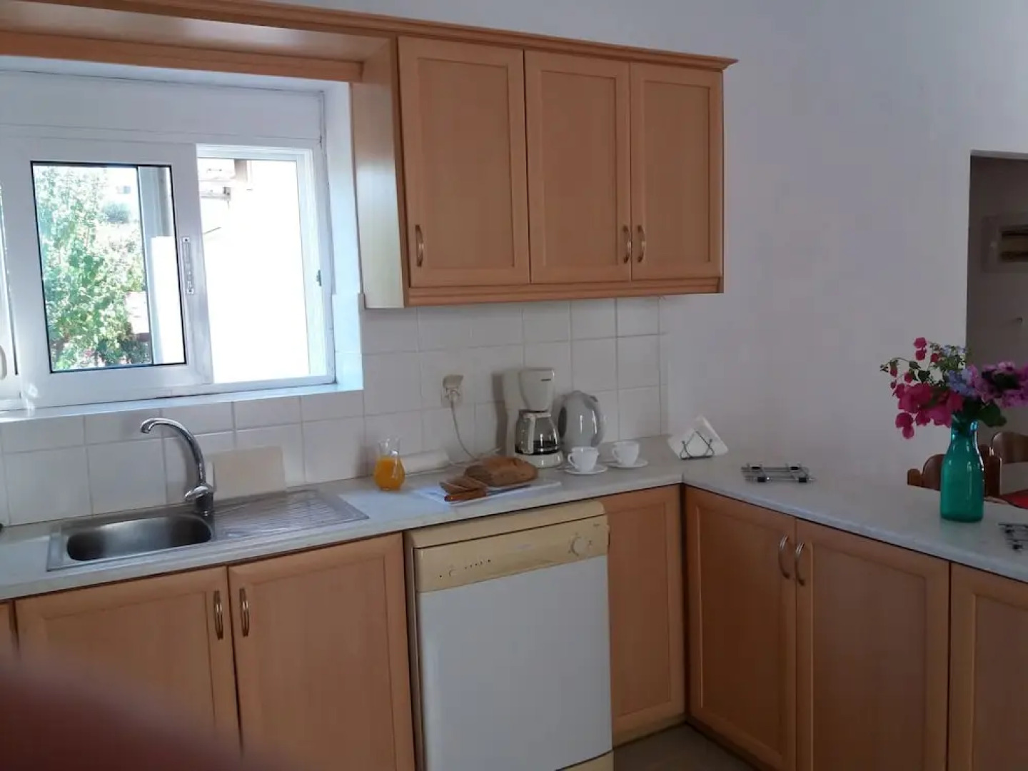 Luxurious Holiday Home in Vamos Plaka With Swimming Pool