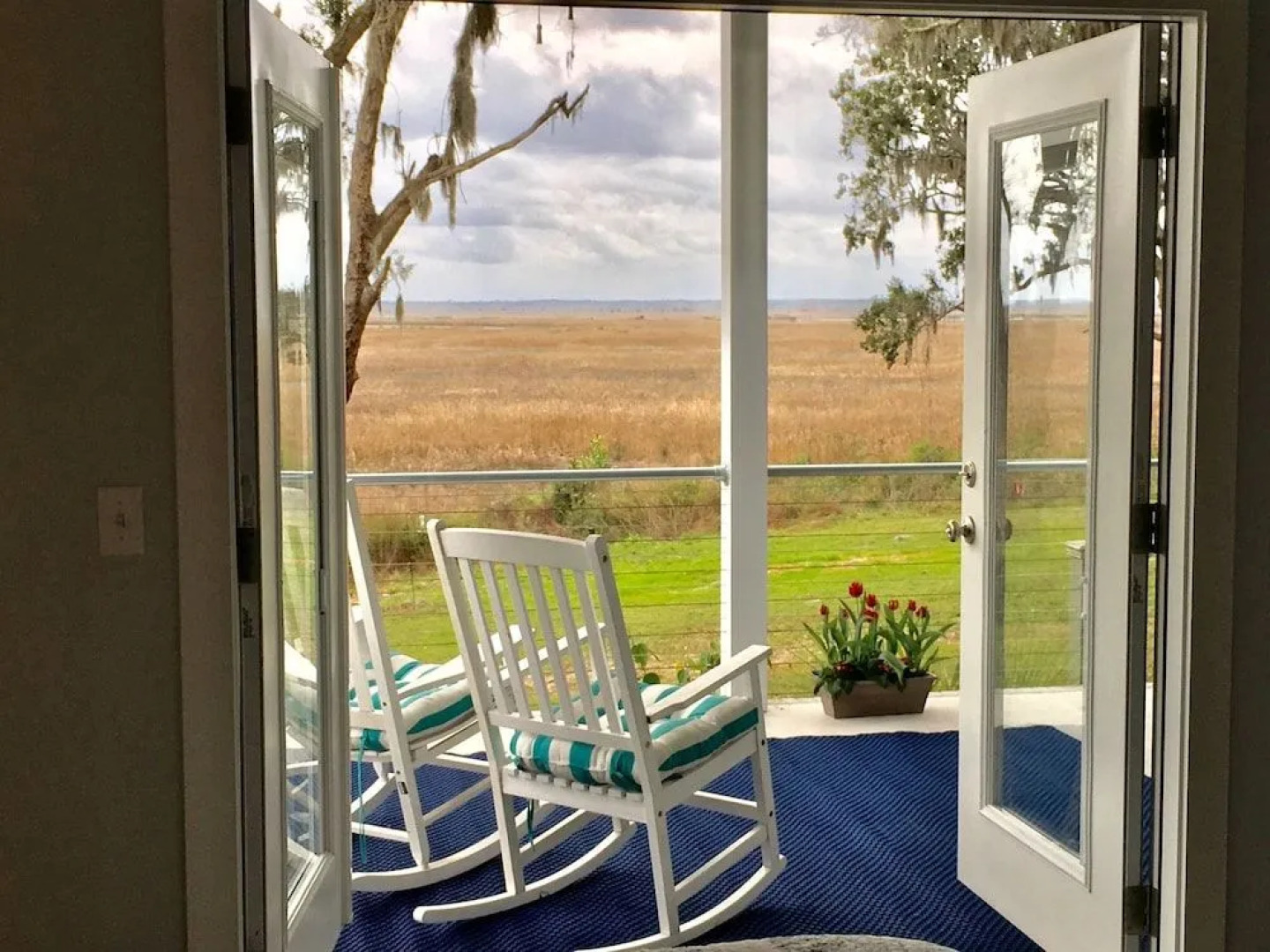 Darien Waterfront Inn