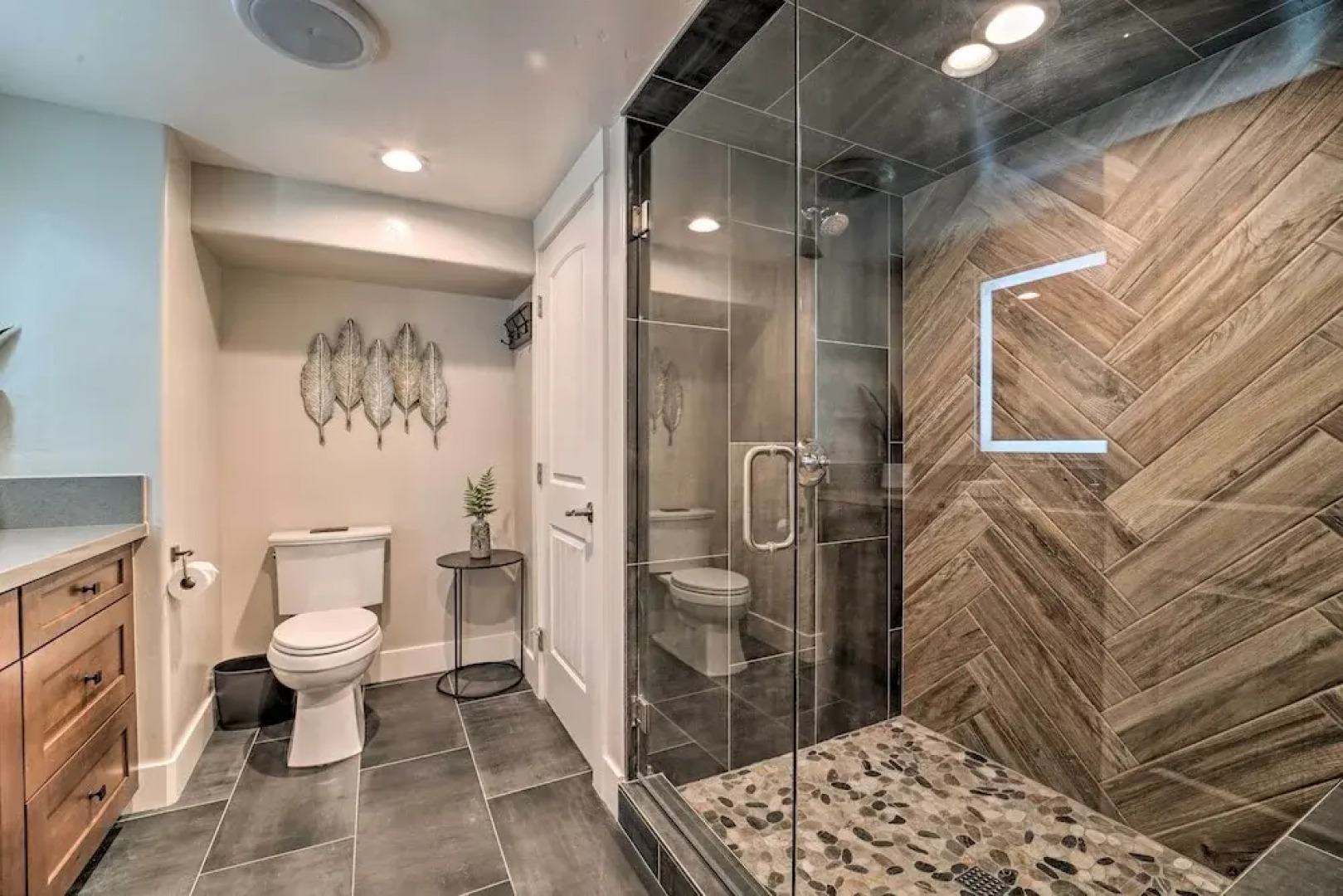 Hot Tub, Pool Table: Luxe Reno Chalet w/ Mtn View!