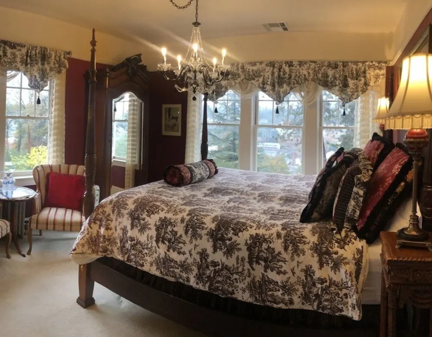 The Inn on Knowles Hill