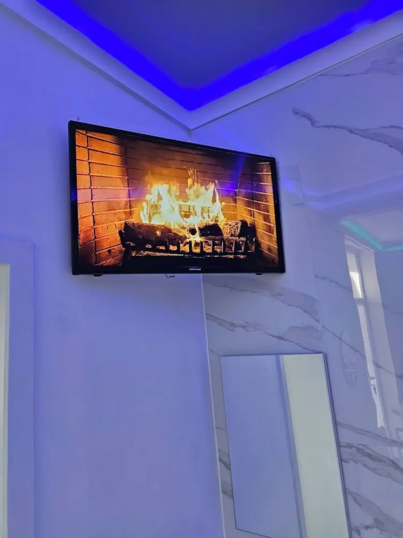 Suite With Private Jacuzzi